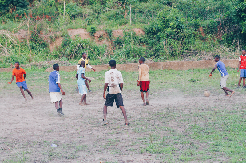 Kids playing, Enugu