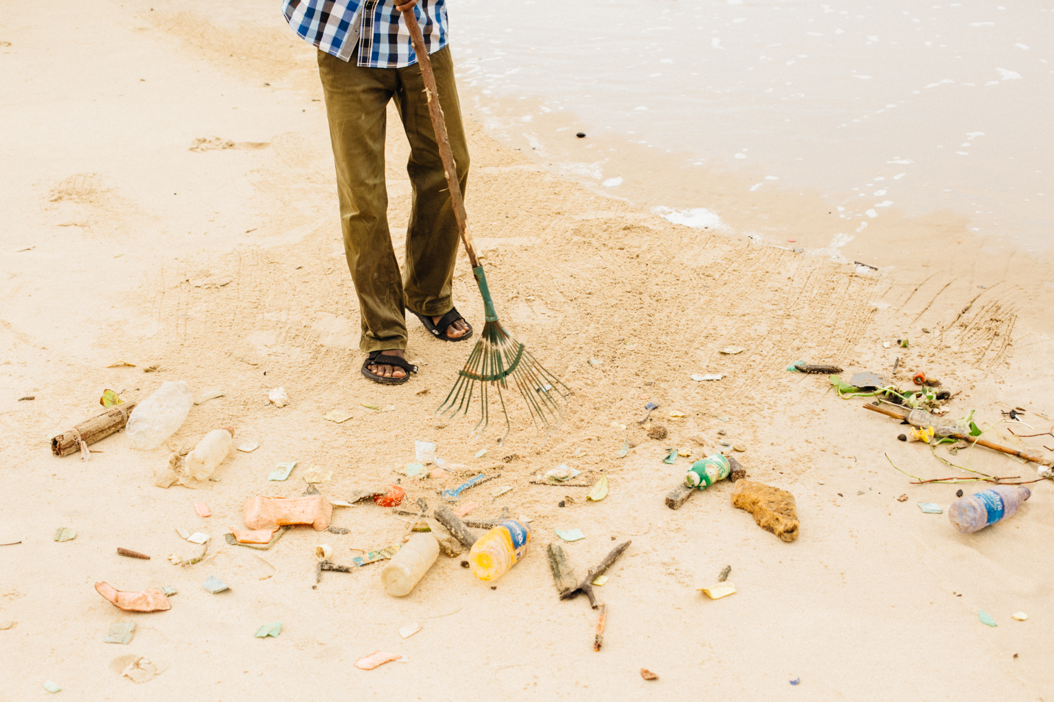 Cleaning Tarkwa bay Beach