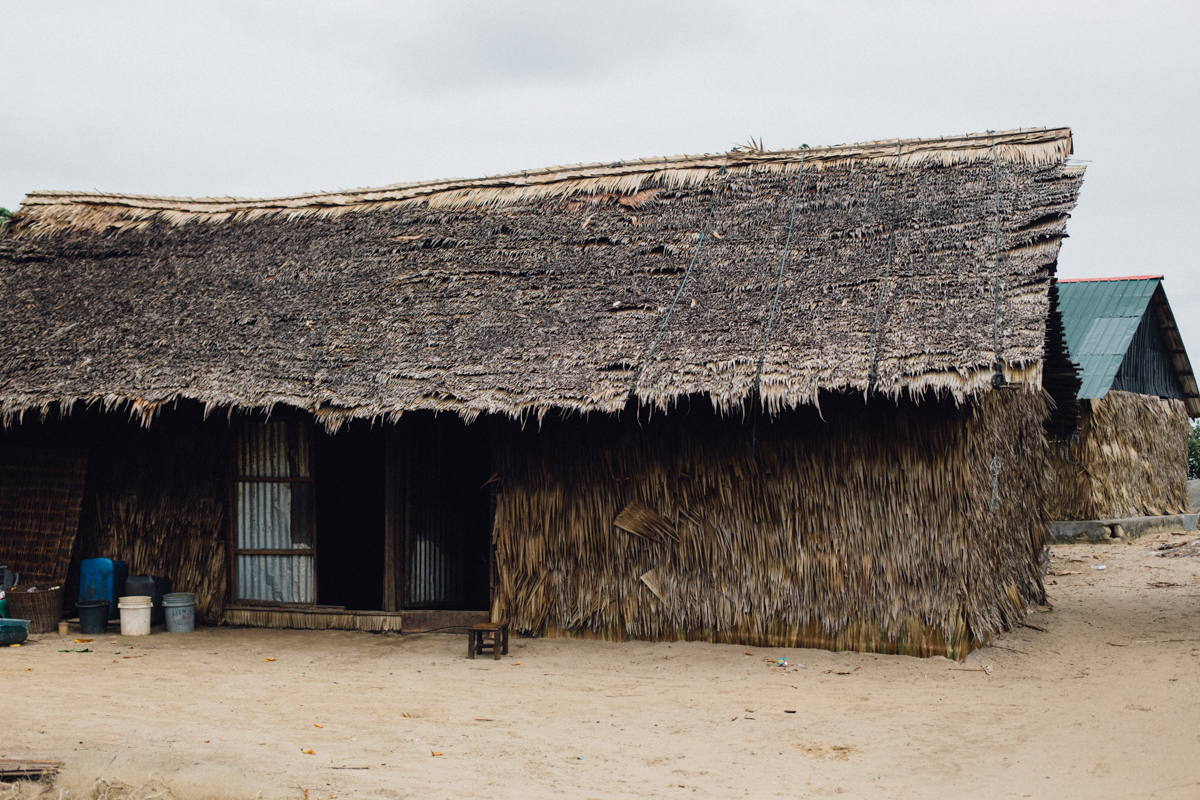 A fisherman's house, Oyorokoto
